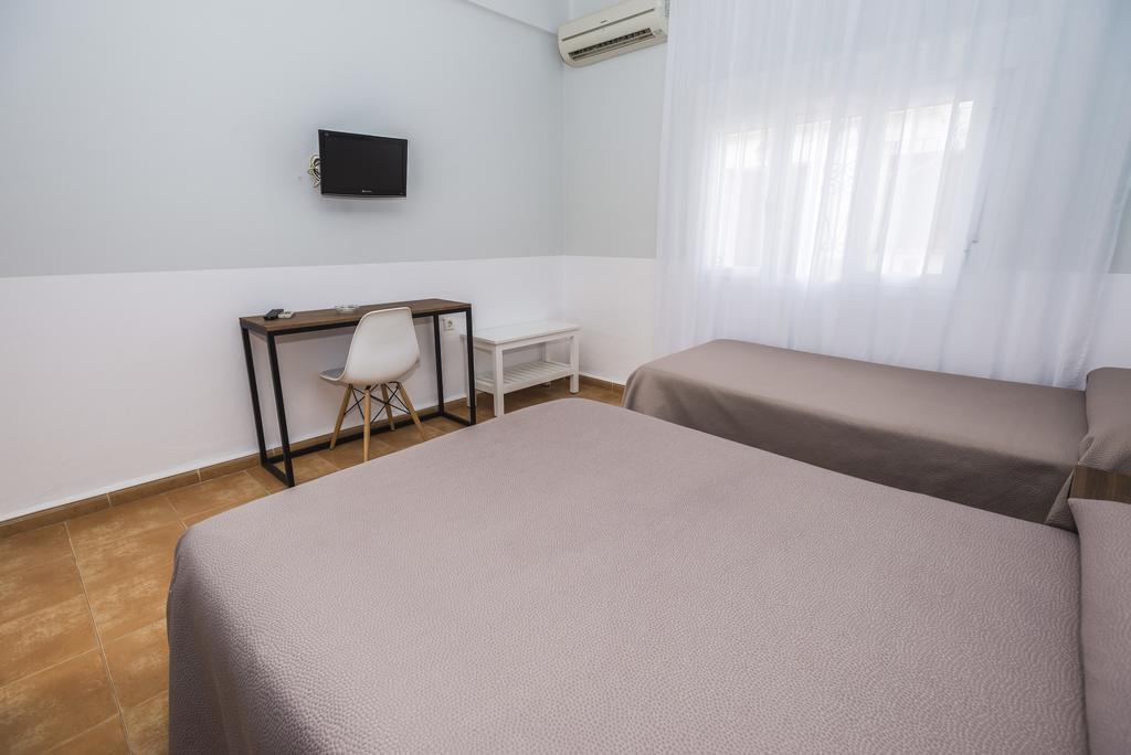 Hostal Las Cumbres Conil De La Frontera Exterior photo