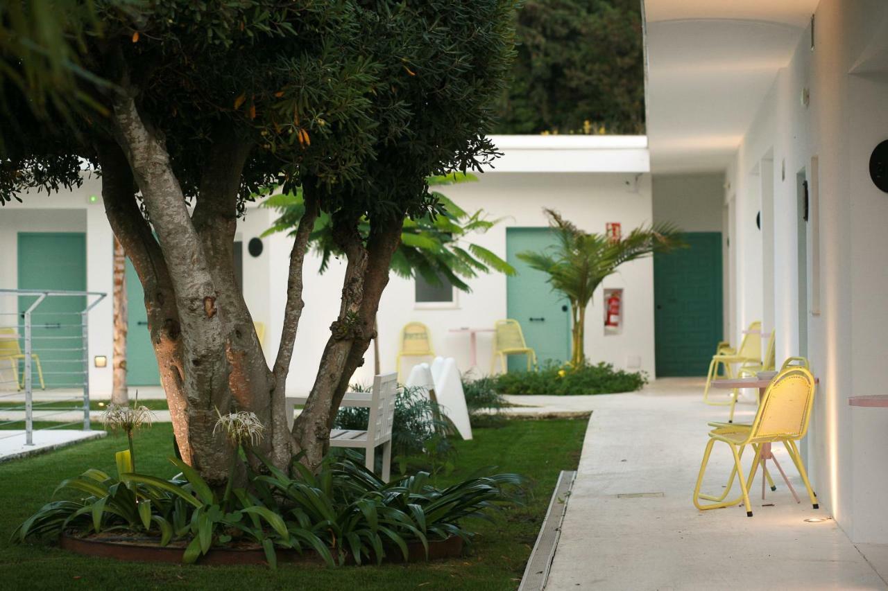 Hostal Las Cumbres Conil De La Frontera Exterior photo